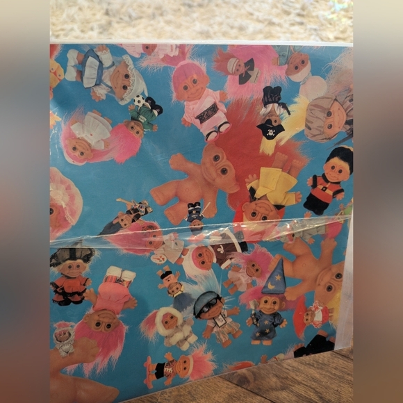 Vintage Troll Dolls Hallmark Wrapping Paper NWT 2 packs - Picture 10 of 10